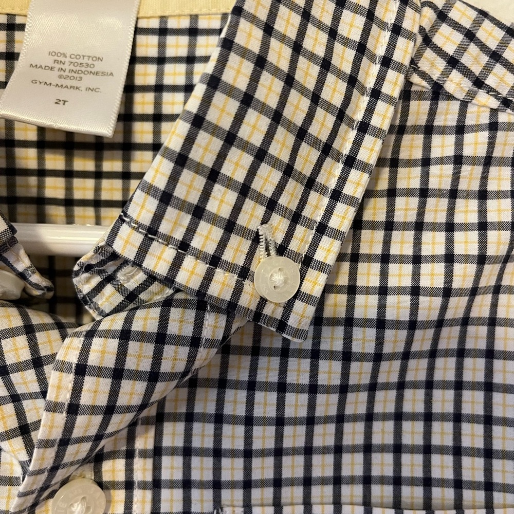 Button down Shirt - Picture 2 of 3